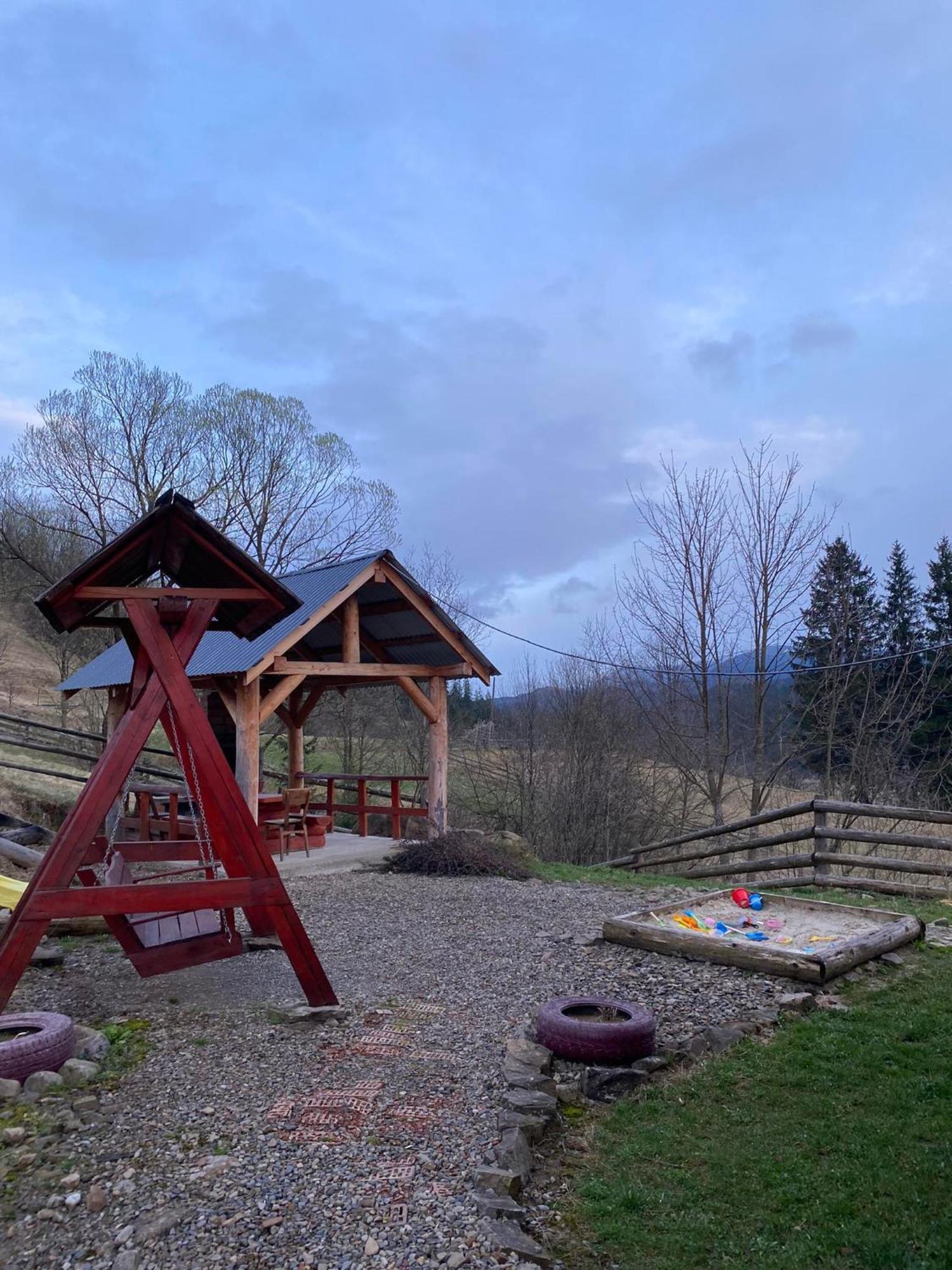 Шпінь 2 Villa Vorohta Kültér fotó